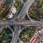 Meno traffico e mobilità sostenibile per città più vivibili traffico Smart City pixabay