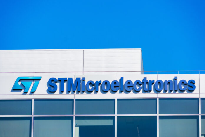 ST sensori MEMS NXP
