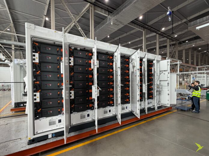 Renovis BESS in Cina